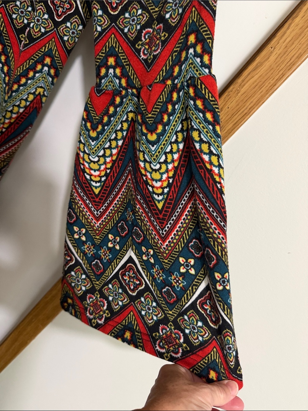 WinWin Multicolor Chevron & Floral Off-Shoulder Tunic - Picture 4 of 8